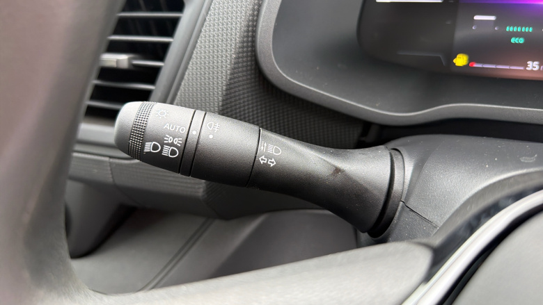 Renault Trafic Swb Diesel SL30 Blue dCi 130 Advance [Safety] Van